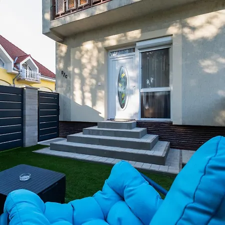 Villa Lacko - Exkluziv Apartmanok Keszthely Exterior photo
