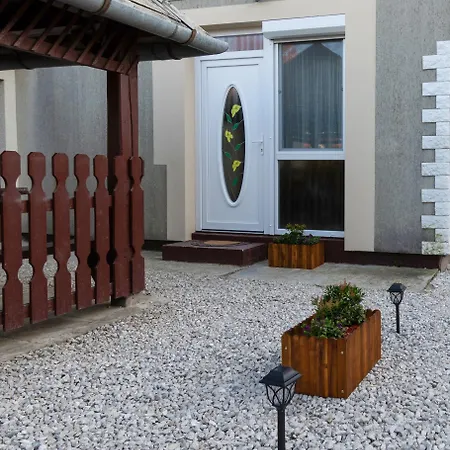 Villa Lacko - Exkluziv Apartmanok Keszthely Exterior photo